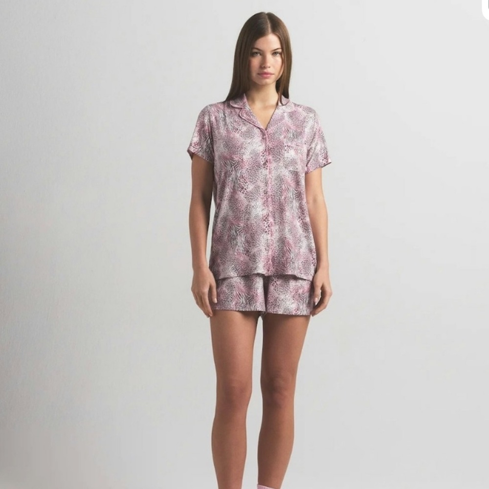Skims Short Sleeve Button Up Pajama Set